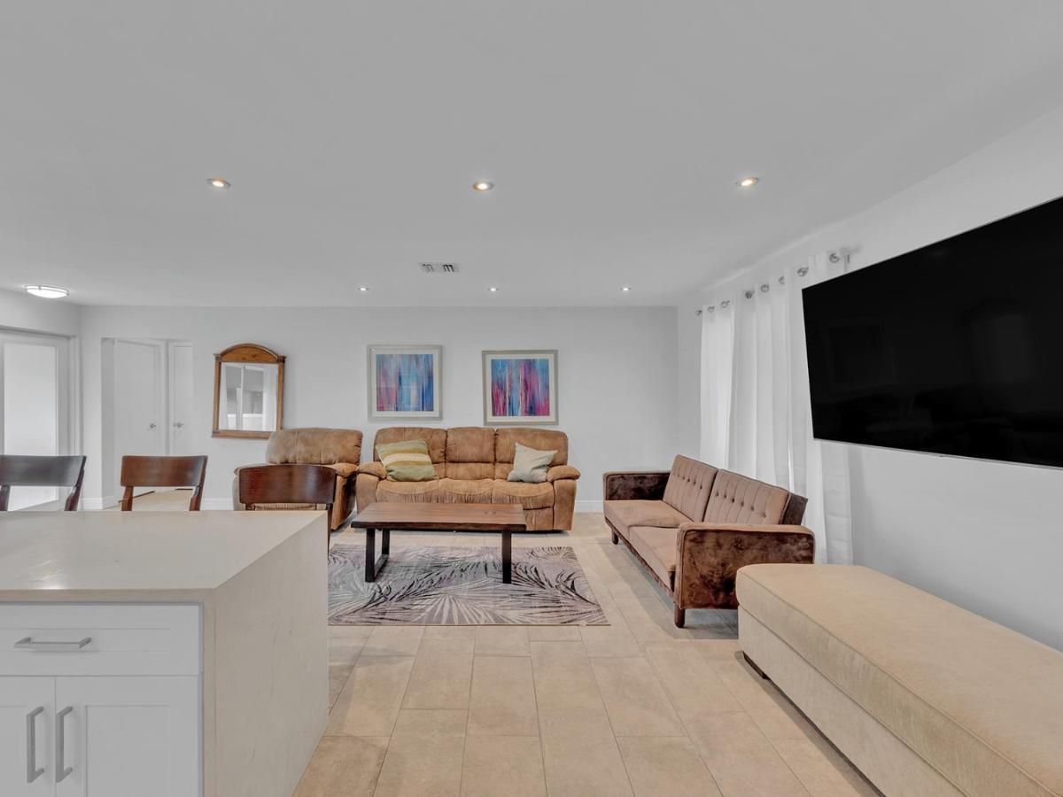 Supervilla - 3Br/2Ba - Pool - Walk To Beach هوليوود المظهر الخارجي الصورة