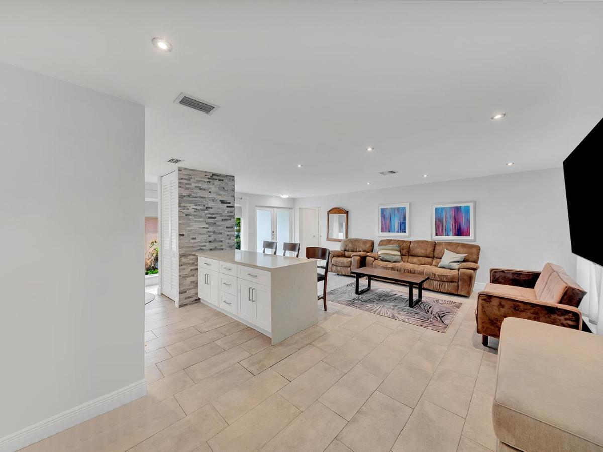 Supervilla - 3Br/2Ba - Pool - Walk To Beach هوليوود المظهر الخارجي الصورة