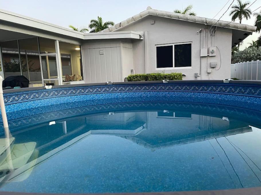 Supervilla - 3Br/2Ba - Pool - Walk To Beach هوليوود المظهر الخارجي الصورة